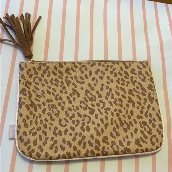Cheetah print Ipsy makeup bag - Picture 4 of 5